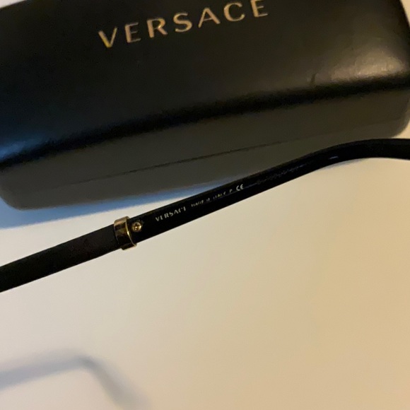 Authentic Versace cat eyes sunglasses - Picture 9 of 10